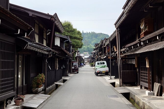 1-Day Takayama Tour: Explore Scenic Takayama and Shirakawago - The ride to Shirakawa-go changes the rhythm