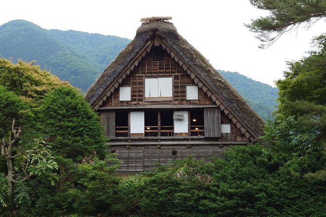 1-Day Takayama Tour: Explore Scenic Takayama and Shirakawago - The guides make the difference