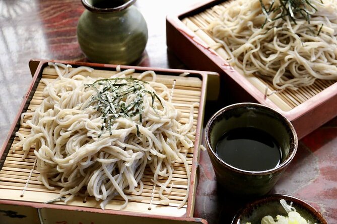 1-Day Tour from Nagano and Matsumoto Kamikochi & Matsumoto Castle - Nawate-dori and Frog Street