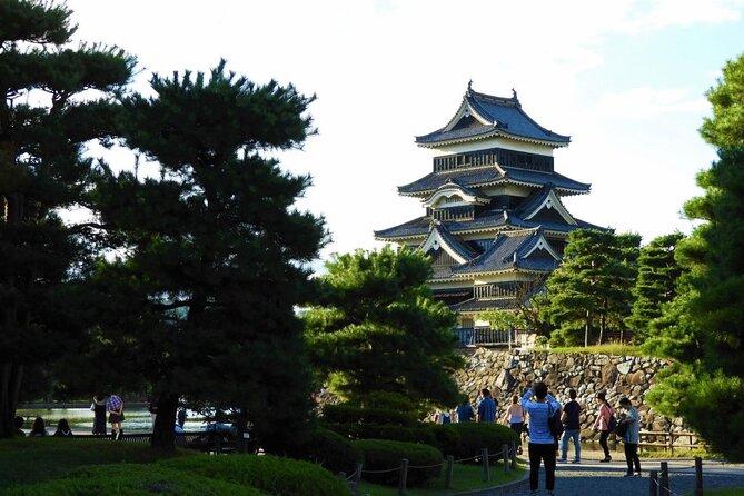 1-Day Tour from Nagano and Matsumoto Kamikochi & Matsumoto Castle - What the $201.64 price really covers