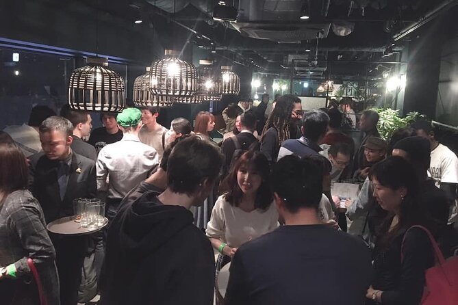 3-Hour Tokyo Pub Crawl Nightlife Welcome Guided Tour in Shibuya - Stop one: easing into the night