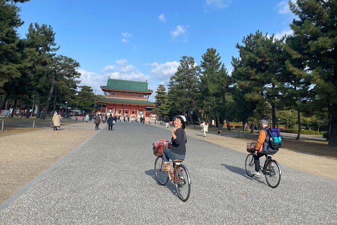 4.5-Hour Kyoto Bike Tour with Lunch and UNESCO Zen Temples - Kennin-ji: Kyoto’s Zen garden in the Gion district