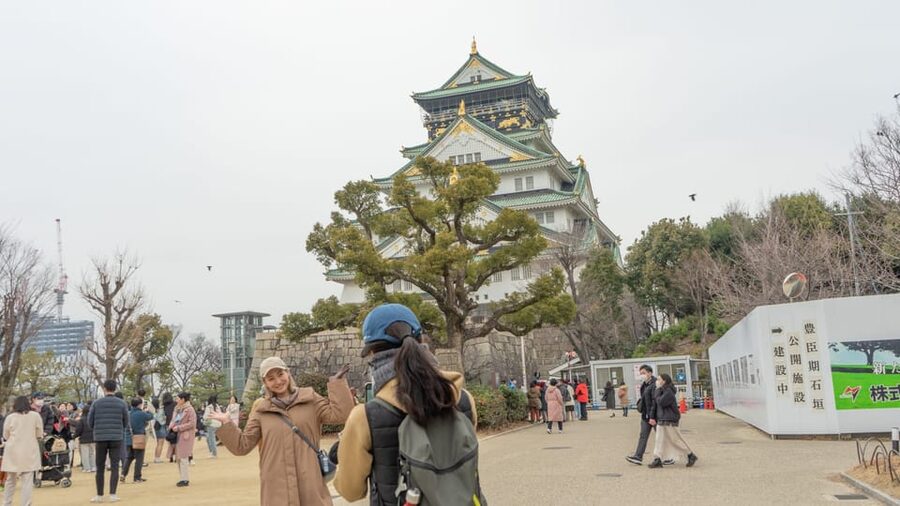 5-Hour Osaka Highlights Bike Tour with Lunch - Matcha, sweets, and a quiet finish