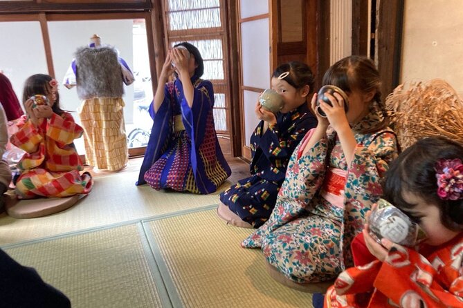 A Unique Antique Kimono and Tea ceremony Experience in English - Why the small group makes a difference