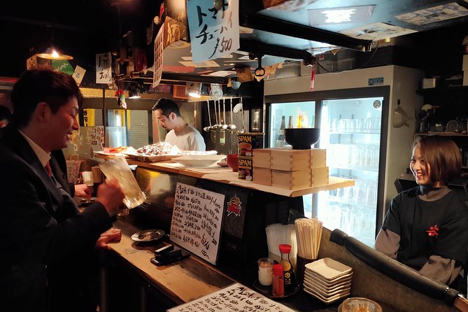 All-inclusive Hiroshima Nighttime Food and Cultural Immersion - The guides make or break the evening