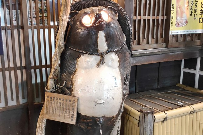 All-inclusive Hiroshima Nighttime Food and Cultural Immersion - Three local stops, three different moods