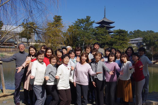 All must-sees in 3 hours - Nara Park Classic Tour! From JR Nara! - Nara Park, deer crackers, and practical animal sense