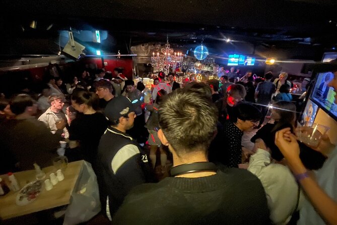 All We Can Drink and Make Friend Can Come Alone Party in Shinjuku - Arriving at EXBAR TOKYO plus at 7:30 p.m.