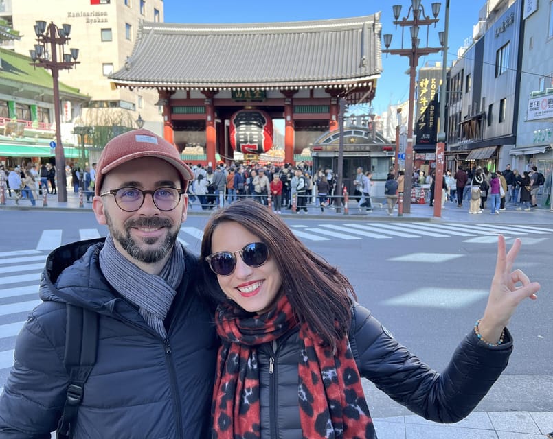Asakusa: 3.5-hour Big-picture History Walk - Meeting at Kaminarimon and starting by the river