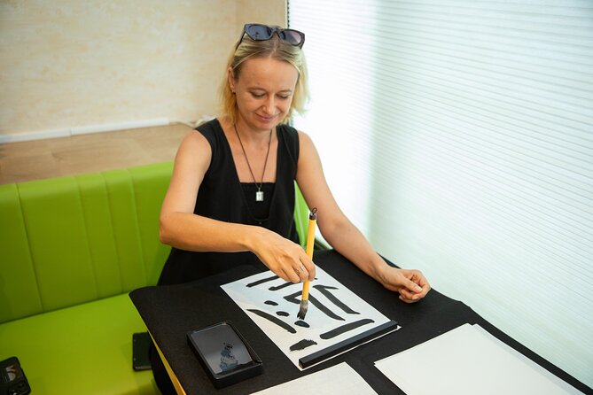 Asakusa Calligraphy Workshop Craft Your Own Art in Tokyo - Using Traditional Brushes and a Fude Pen