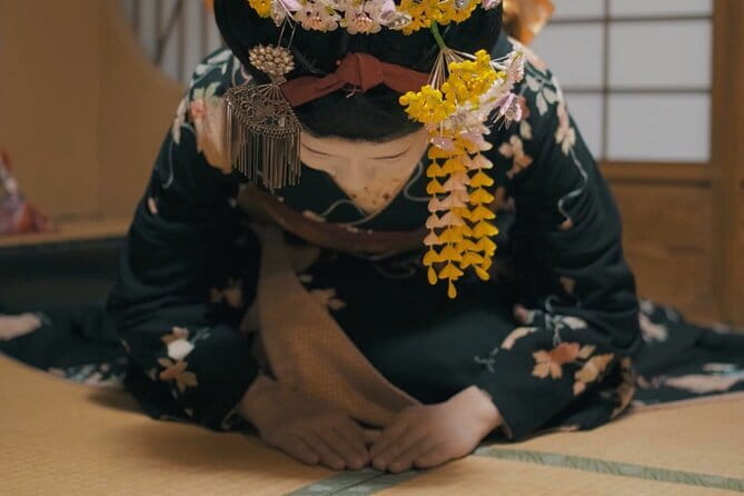 Authentic Kyoto Gion Geisha/Maiko Cultural Experience - Meeting a maiko or geiko, and knowing the difference