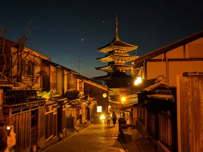 Best of Kyoto: Gion, Geisha, Pagodas & Cobblestones - Starting near Yasaka Shrine