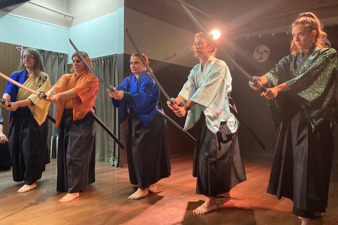 Best Samurai Experience in Tokyo - Staging a short chambara battle