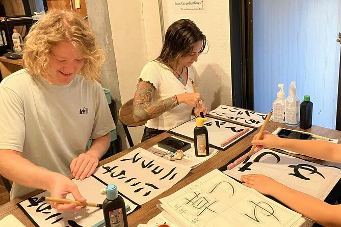 Calligraphy Culture SHODO Experience in Tokyo - Choosing between kanji, hiragana, and katakana