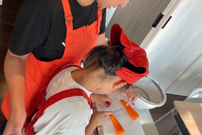 Cooking Ramen&Gyoza/KatsuCurry/Bento/Okonomiyaki+Store Tour@Osaka - Who should book this experience?