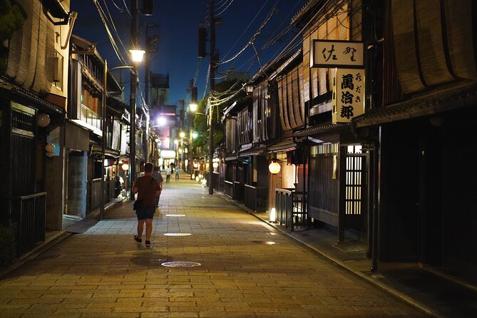 Dinner with Maiko in a Traditional Kyoto Style Restaurant Tour - Starting near the Izumo-no-Okuni statue