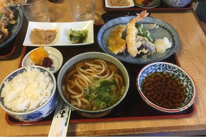 Early Bird E-biking through East Kyoto - Gion’s backstreets by bicycle