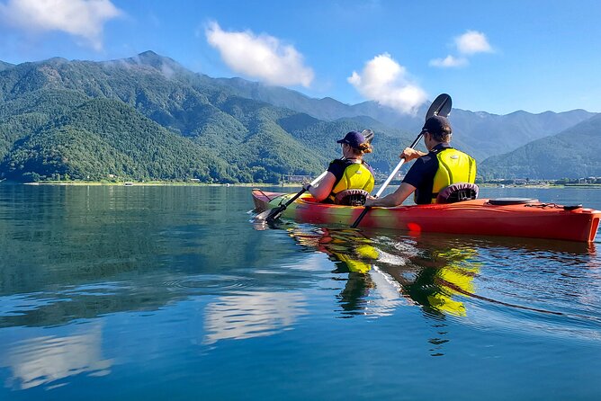 Early Morning Kayaking With Views of Mt Fuji at Lake Kawaguchiko - The guide makes the difference