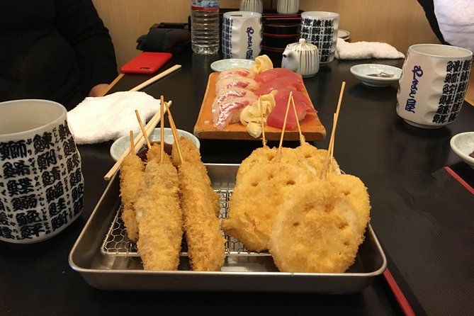 Eat, Drink & Cycle: Osaka Foodie Bike Tour - Tower Knives lets you handle Osaka craftsmanship