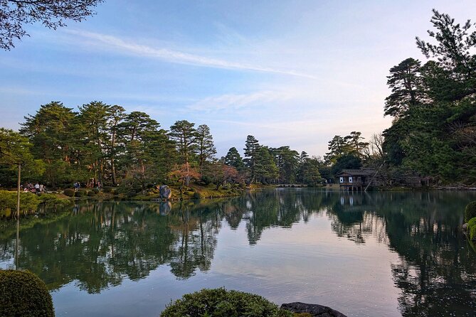 Explore Kanazawa Half Day Private Tour with Local Guide - Omicho Market: two hours in Kanazawa’s kitchen