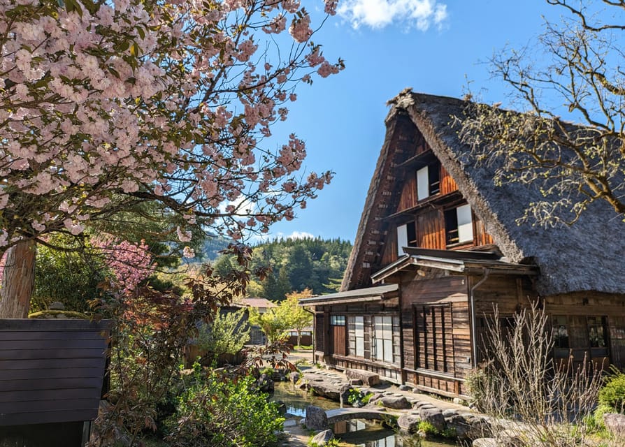 From Kanazawa: Shirakawa-go, Gokayama and Wood Carving Art - Gokayama and Ainokura: the quiet center of the day