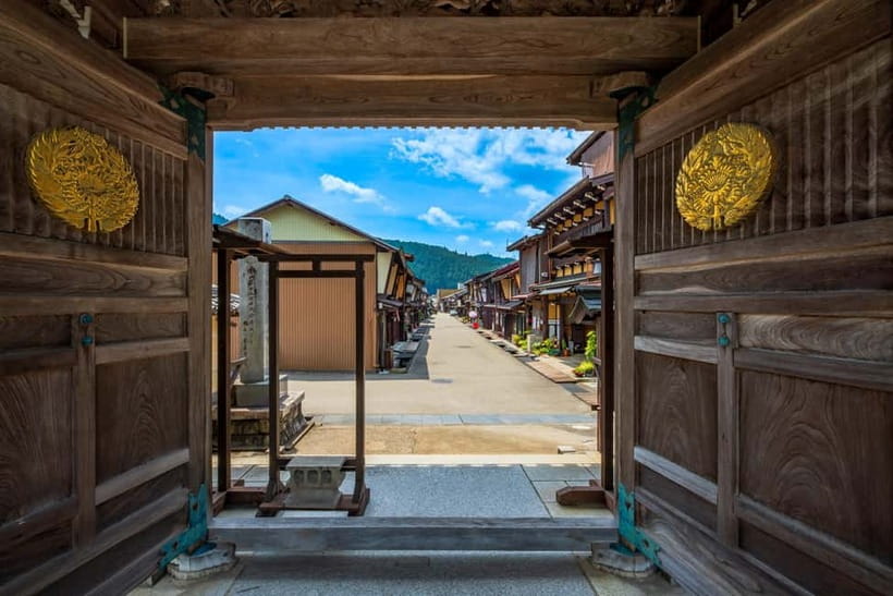From Nagoya: Gujo, Hida Takayama, and Shirakawa-go Day Tour - The day in six useful points