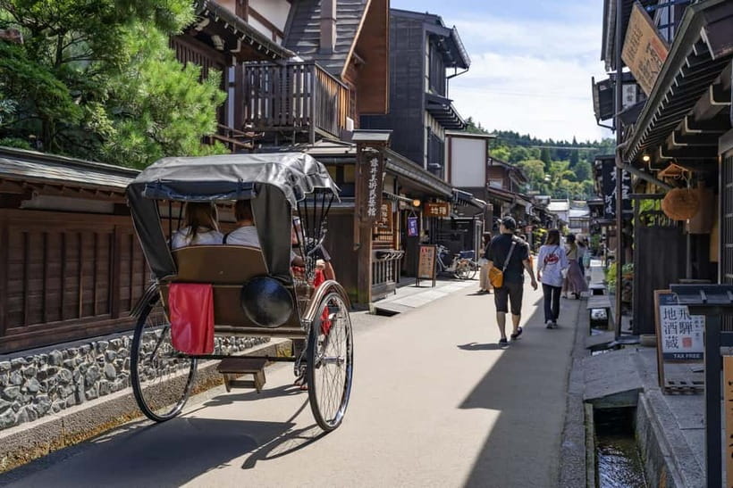 From Nagoya: Gujo, Hida Takayama, and Shirakawa-go Day Tour - Shirakawa-go: the grand finale