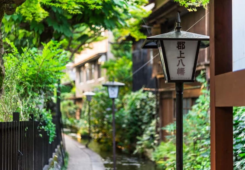 From Nagoya: Gujo, Hida Takayama, and Shirakawa-go Day Tour - What the long bus day feels like