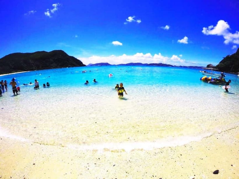 From Naha: Tokashiki Island Day Trip by Boat - Lunch, showers, and the beach-day rhythm