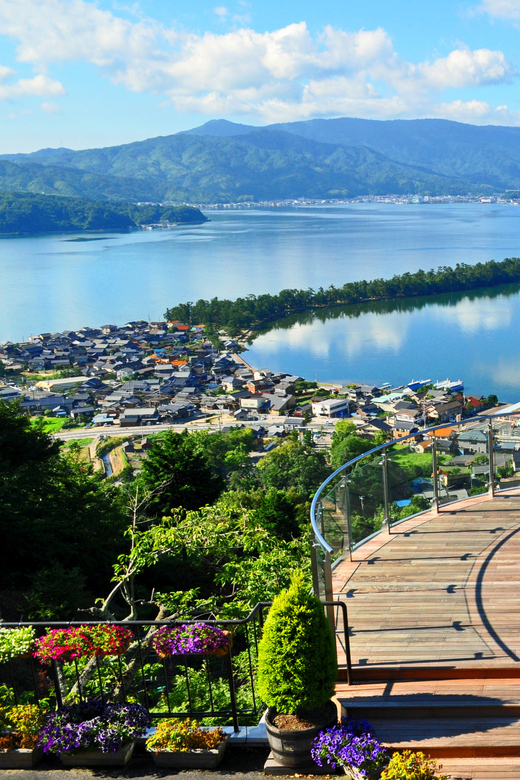 From Osaka: Amanohashidate and Ine Bay Day Trip - Two hours for lunch and Amanohashidate