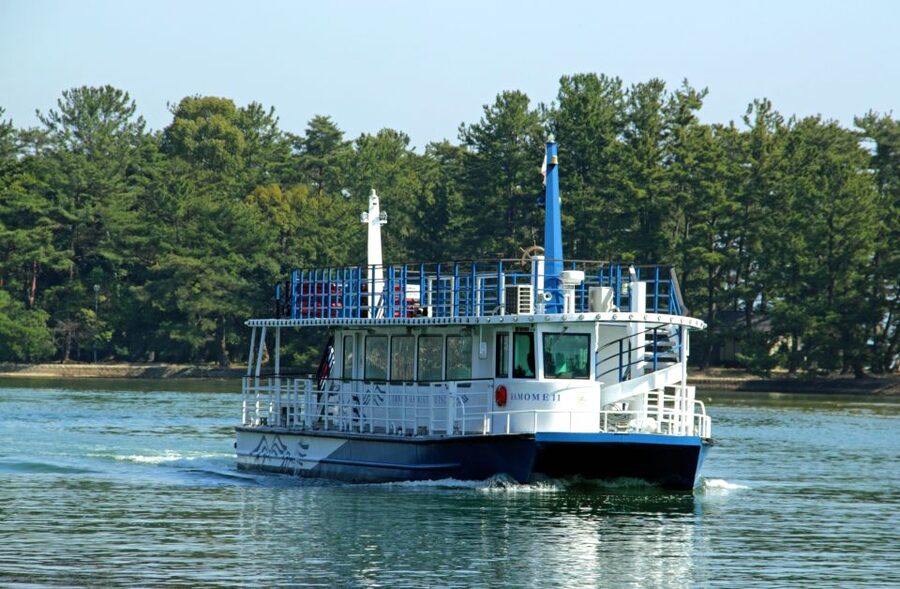 From Osaka: Amanohashidate and Ine Bay Day Trip - The Ine Bay cruise is the most playful part