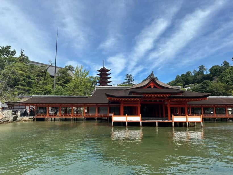 From Osaka: Hiroshima and Miyajima Day Trip by Bullet Train - The 105-minute Shinkansen ride from Shin-Osaka