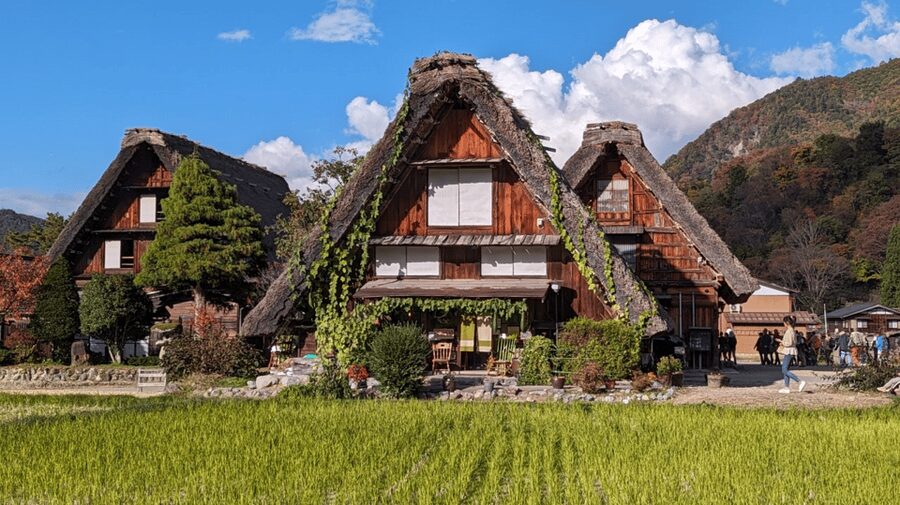 From Takayama: Guided Day Trip to Takayama and Shirakawa-go - Sanmachi’s merchant houses and narrow lanes