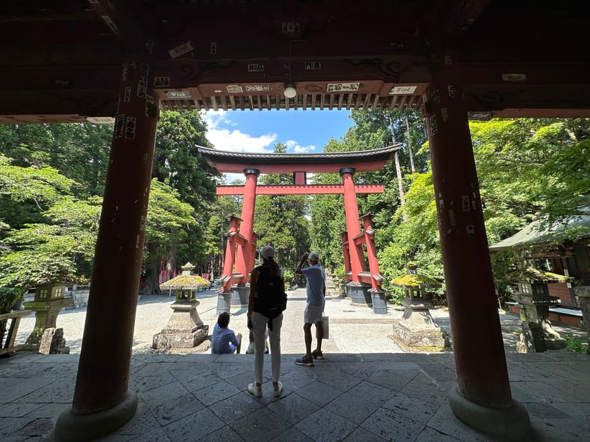 From Tokyo: Mount Fuji Full-Day Customizable Private Tour - Oshino Hakkai’s Clear Ponds and Village Paths