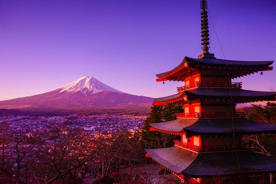 From Tokyo: Mt.Fuji, Lake Kawaguchi, Oshino Hakkai Day Tour - A 30-minute matcha lesson beside Lake Kawaguchi