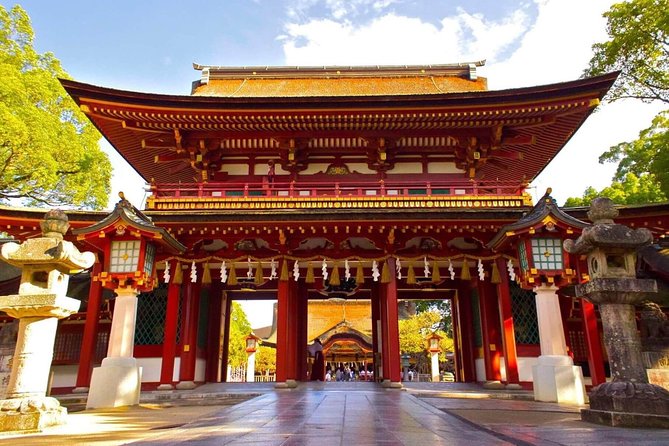Fukuoka Full-Day Private Tour with Government Licensed Guide - Sumiyoshi Shrine, Hakozaki-gu, and Atago Shrine
