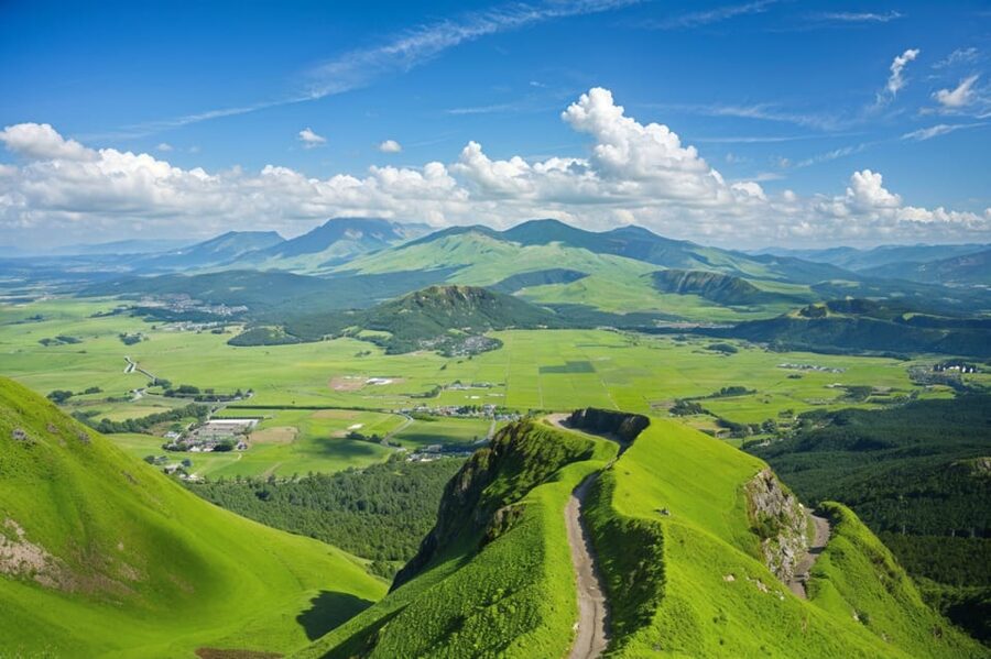 Fukuoka: Mt. Aso Volcano & Kurokawa Onsen Scenic Day Tour - Five things to know before booking