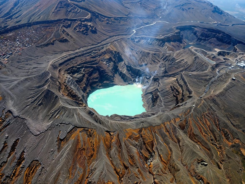 Fukuoka: Mt. Aso Volcano & Kurokawa Onsen Scenic Day Tour - How the guides and schedule affect the day
