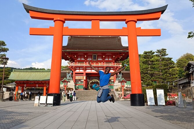 Full-Day Sightseeing to Kyoto Highlights - Fushimi Inari: thousands of vermilion gates