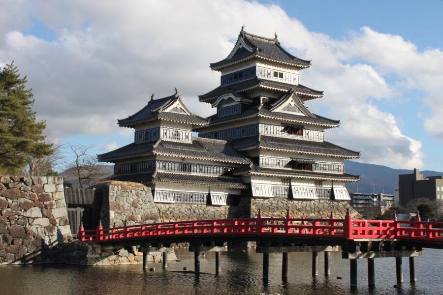 Full-Day Tour: Matsumoto Castle & Kamikochi Alpine Valley - Three Hours Along the River