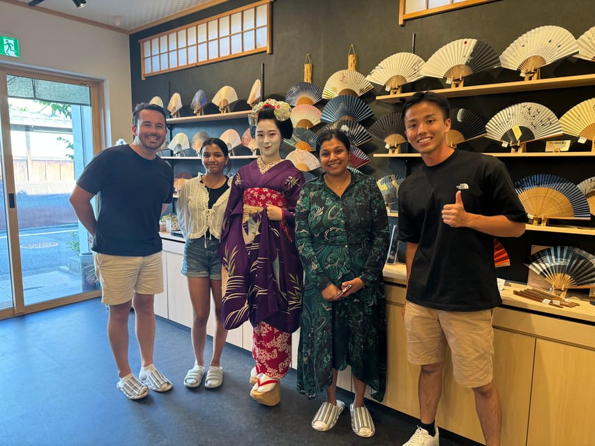 Gion Walking Tour, Geisha Show and Japanese Game in Kyoto - Timing, meeting point, and practical planning