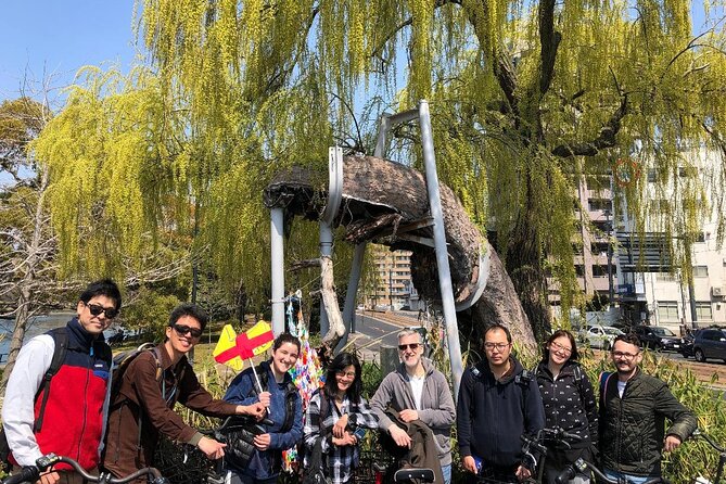 Hiroshima 3hr Peace Cycling Tour with Local Guide - Hiroshima Castle and Gokoku Shrine: the city before and after the blast