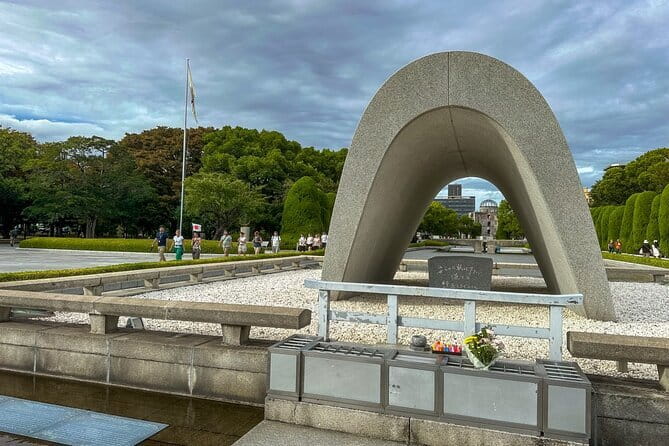 Hiroshima and Miyajima Day Trip with Itsukushima Shrine & Ferry - Why This Day Trip Works