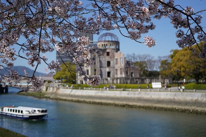 Hiroshima and Miyajima Private Custom Tour with Local Guide - Peace Memorial Park: A Serious First Stop