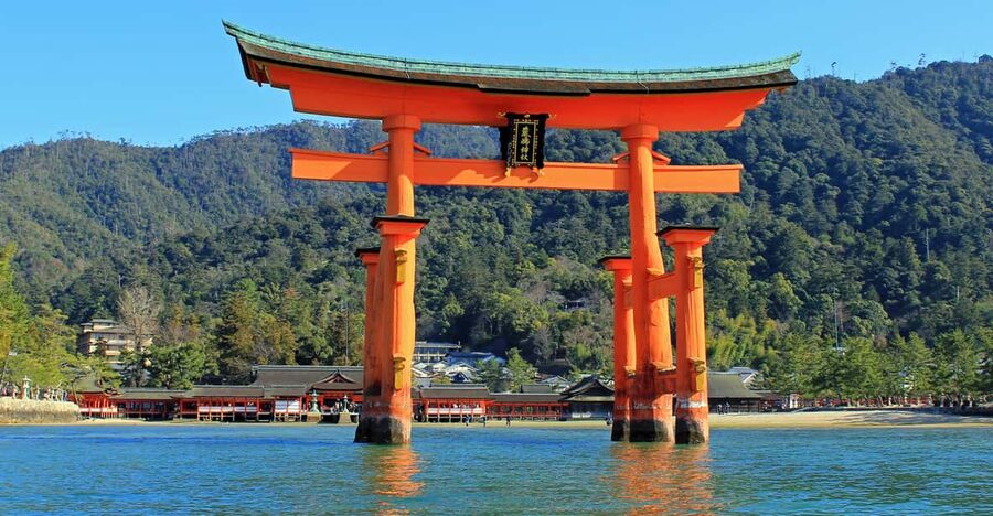 Hiroshima: Hiroshima and Miyajima UNESCO Sites 1-Day Tour - Walking through Peace Memorial Park