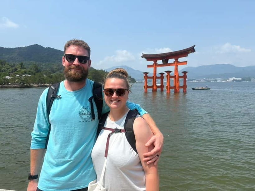 Hiroshima: Miyajima Island Half-Day Tour with Guide - The secret stop and photo service
