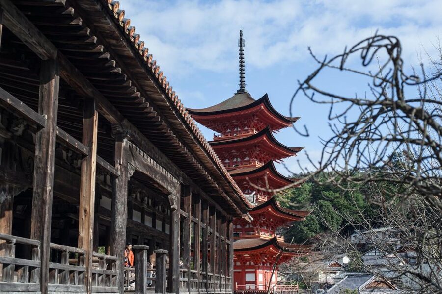 Hiroshima: Miyajima Peace Memorial Icons of Peace and Beauty - One hour inside the Hiroshima Peace Memorial Museum
