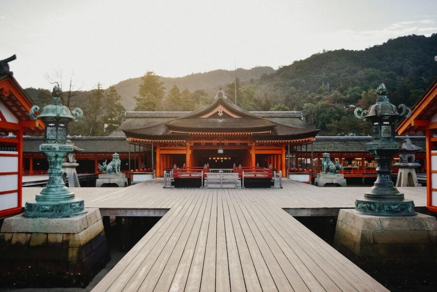 Hiroshima: Miyajima Peace Memorial Icons of Peace and Beauty - Meeting at Motoyasubashi near the Peace Memorial Park