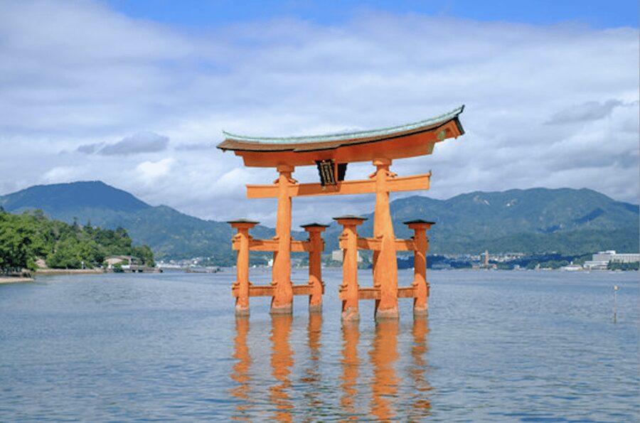 Hiroshima/Miyajima Private Custom Tour with Local Guide - Itsukushima Shrine and Miyajima’s island atmosphere