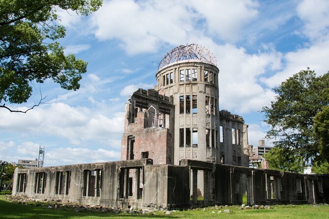 Hiroshima Private Tour with a Local - Highlights & Hidden Gems - Peace Memorial Park, the Atomic Bomb Dome, and difficult history